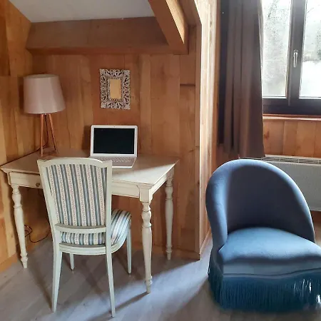 Otel Le Chalet Du Moulin De Lapeyre *