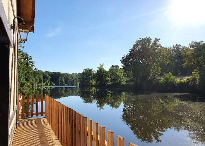 Otel Le Chalet Du Moulin De Lapeyre Saint-Estephe (Dordogne)