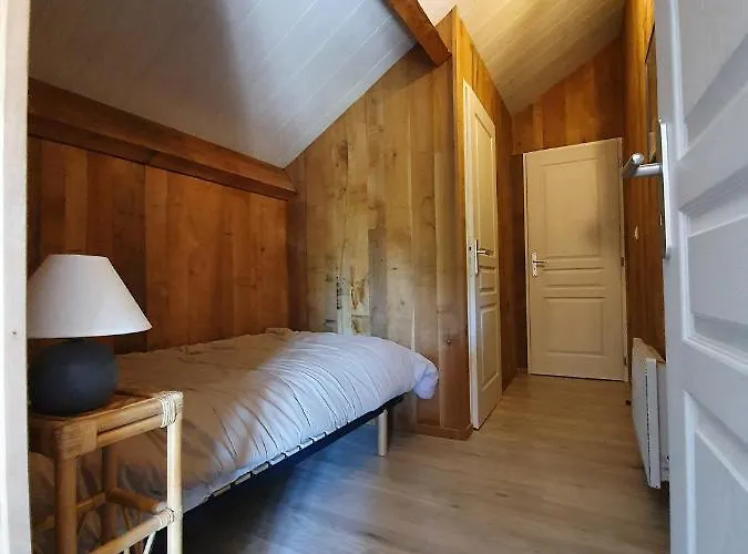 Le Chalet Du Moulin De Lapeyre Otel